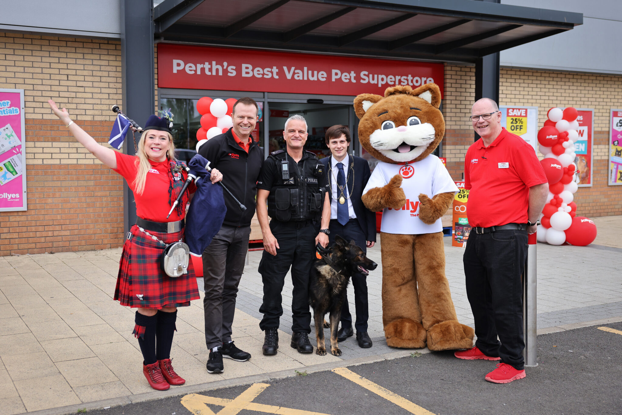 Jollyes opens larger store in Perth | Pet Business World
