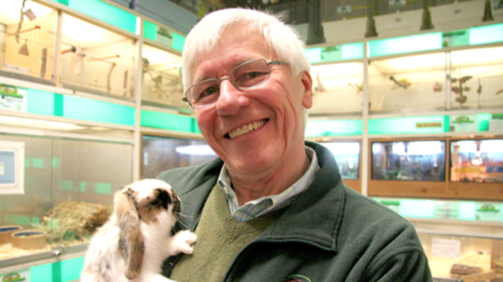 Former retailer Ken Burgess passes away